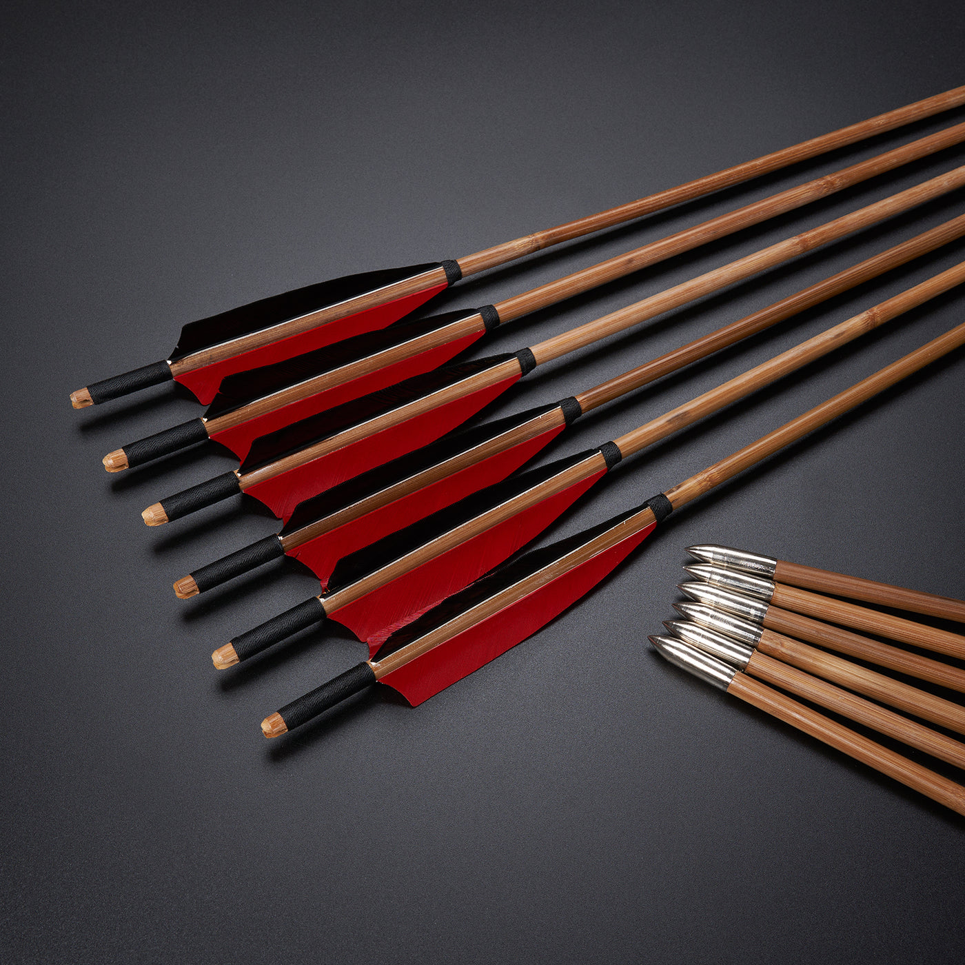 12x 31.5" Parabolic Red Feather Fletched Bamboo Archery Arrows with Field Points